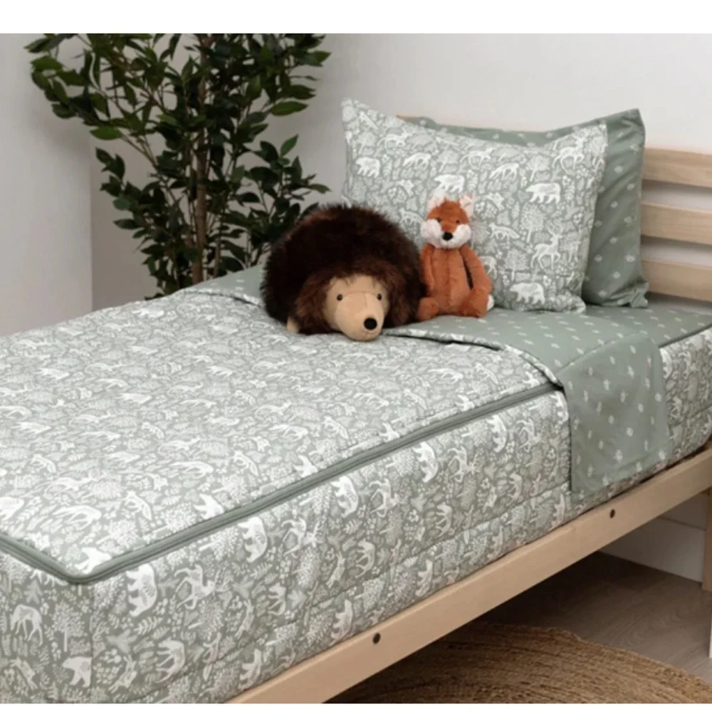 Beddy’s Zipper Bedding for Toddlers Into the Woods